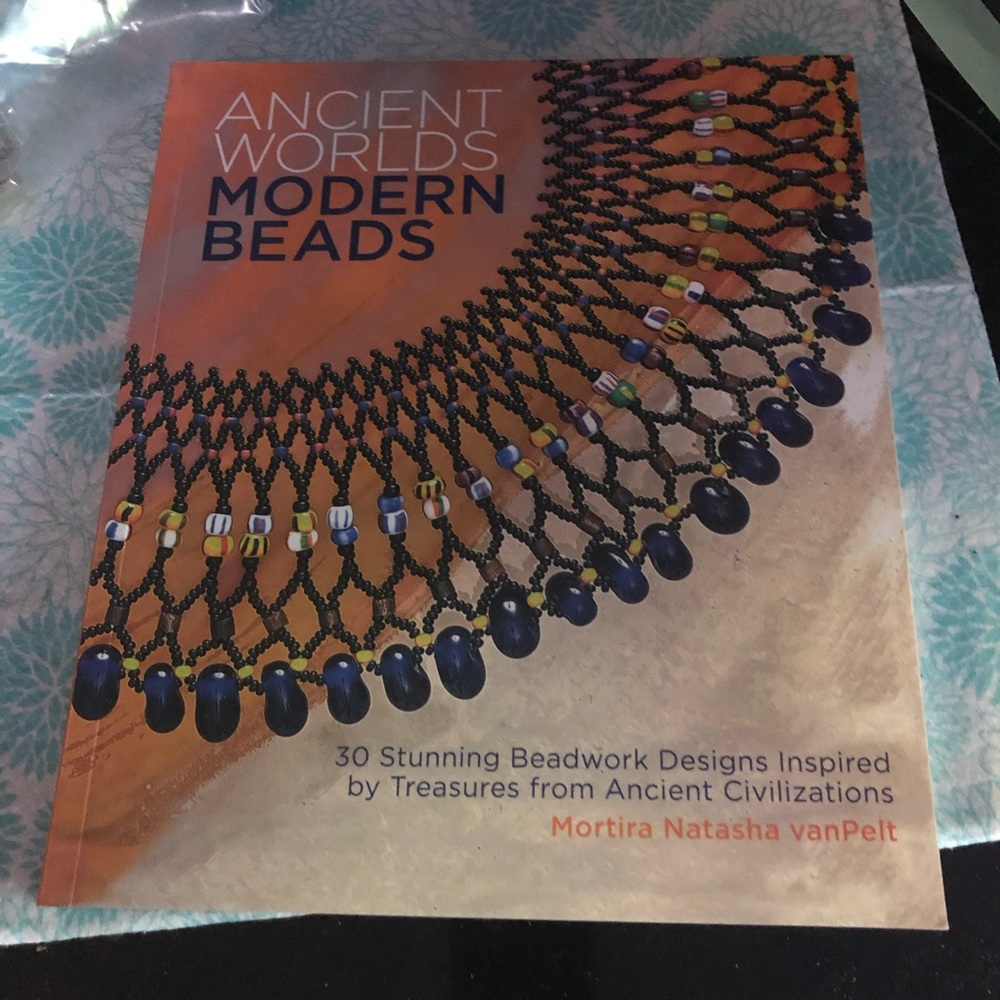 Ancient Worlds, Modern Beads Jewelry Making Book- 517 $12 or $9 w/offer
